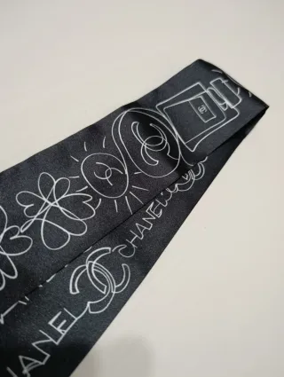 Pañuelo Chanel Negro y Blanco