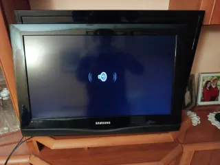 TV Samsung 32 Negra