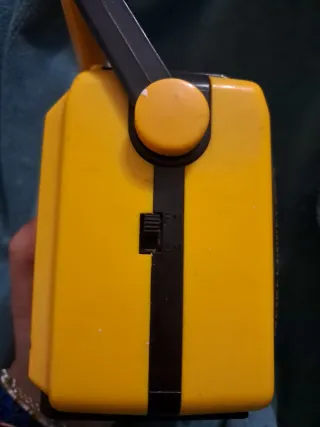 Radio Vintage SuperTech Walk-Box Amarillo