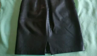 Falda de cuero negra Talla 42/44