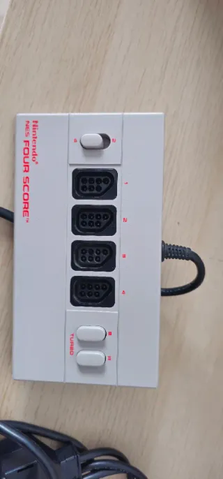 Nintendo Four Score Adattatore NES