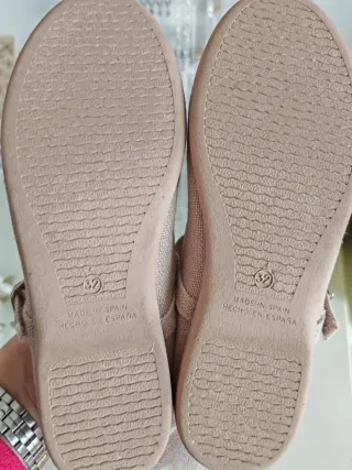 Vestido de Comunión Blanco con Lazo y Flores Rosa