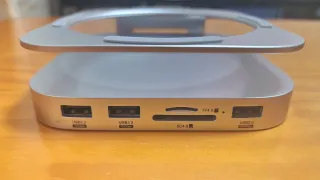 Hub HAGIBIS USB-C con soporte aluminio