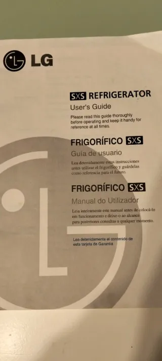 Frigorífico LG averiado con todos los accesorios