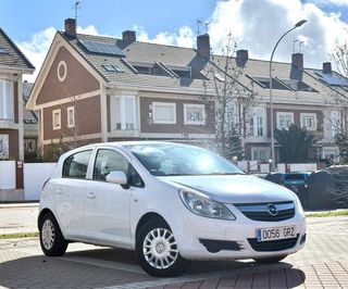 ! OPEL CORSA AÑO 2009 5 PUERTAS !
