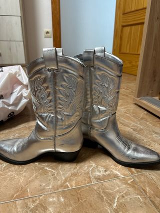 Botas cowboy plateadas