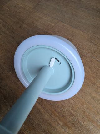 Lámpara LED portátil recargable