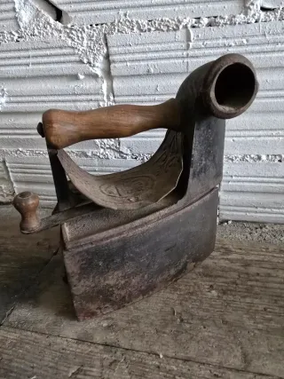 Planchas antiguas de carbón