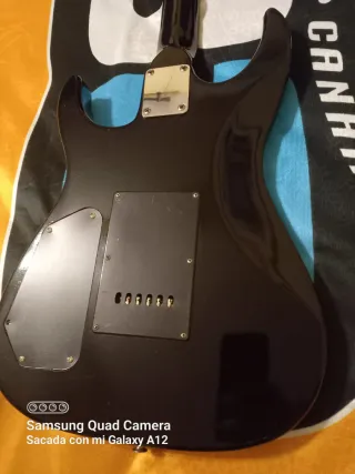 Guitarra Eléctrica Starforce USA Stratocaster