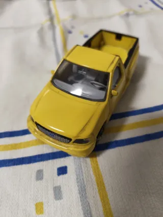 Furgoneta Ford Colección Amarilla