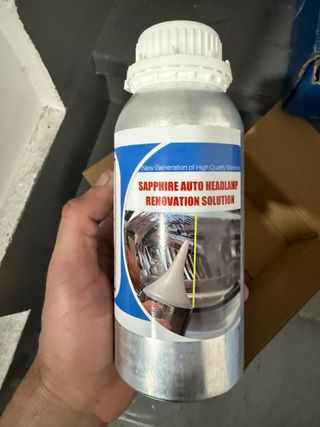 Kit de restauración de faros para coche.