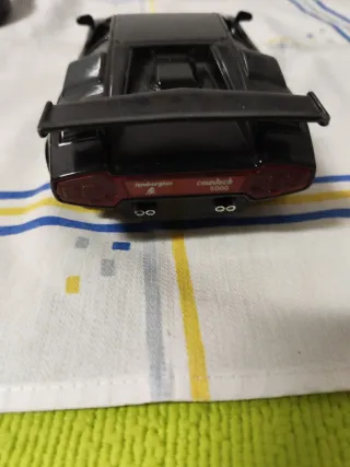 Lamborghini negro de colección