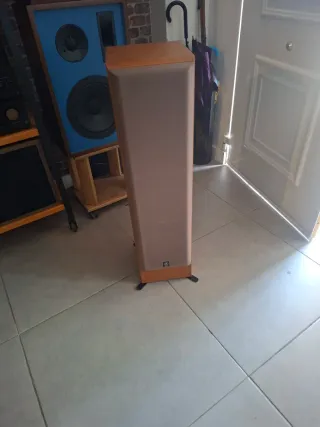 Altavoz Yamaha Beige/Marrón