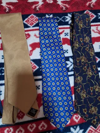 Lotes de corbatas D'Anta y Canova's Club