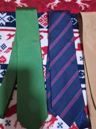 Lotes de corbatas D'Anta y Canova's Club