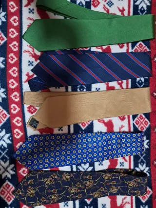 Lotes de corbatas D'Anta y Canova's Club