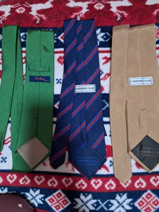 Lotes de corbatas D'Anta y Canova's Club