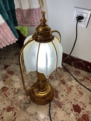 Lámparas de mesilla doradas antiguas (2)