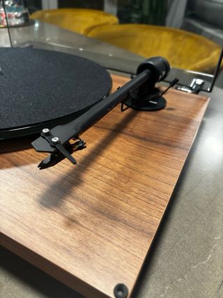 Giradischi Pro-Ject T1 SB /Marrone piatto in vetro