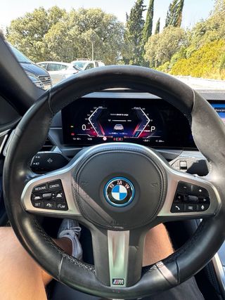 BMW i4 2023 eDrive M40