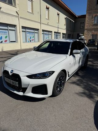 BMW i4 2023 eDrive M40