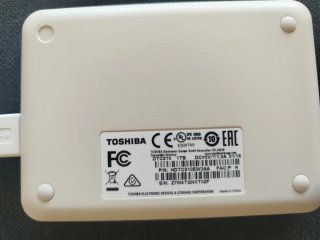 Disco Duro Externo Toshiba 1TB. (Sólo envíos).