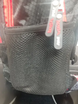 Mochila con carro y diseño de lobo