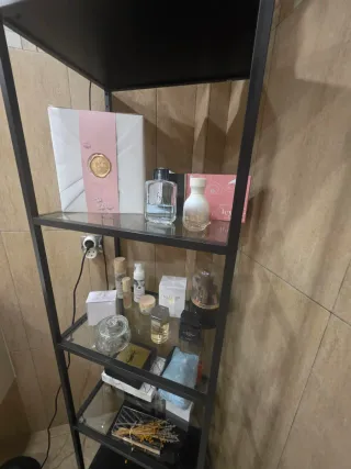 Estantería Metálica y Cristal