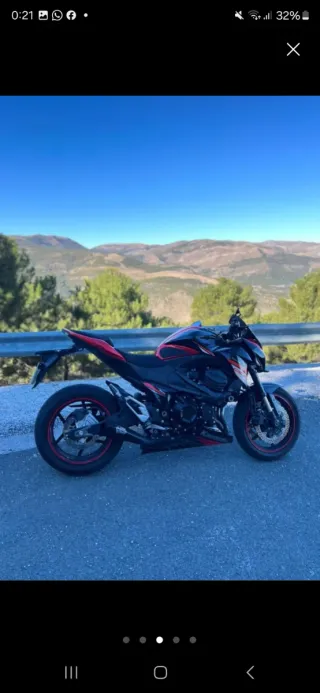 Kawasaki Z800 Naked Negra/Roja