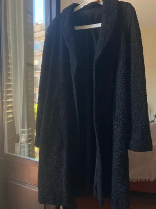 Abrigo de astracán YVONNE negro