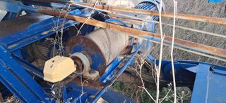 Grua de construccion de 30 metros.