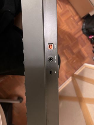 Teclado Controlador MIDI Komplete Kontrol A61