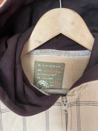 Sudadera Beige con Cuadros Oscuros