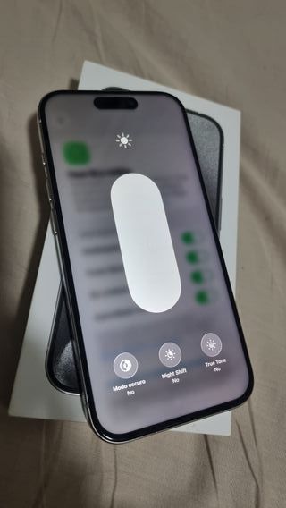 iPhone 15 Pro 94% Bateria