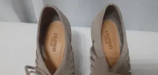 Décolleté beige con lacci