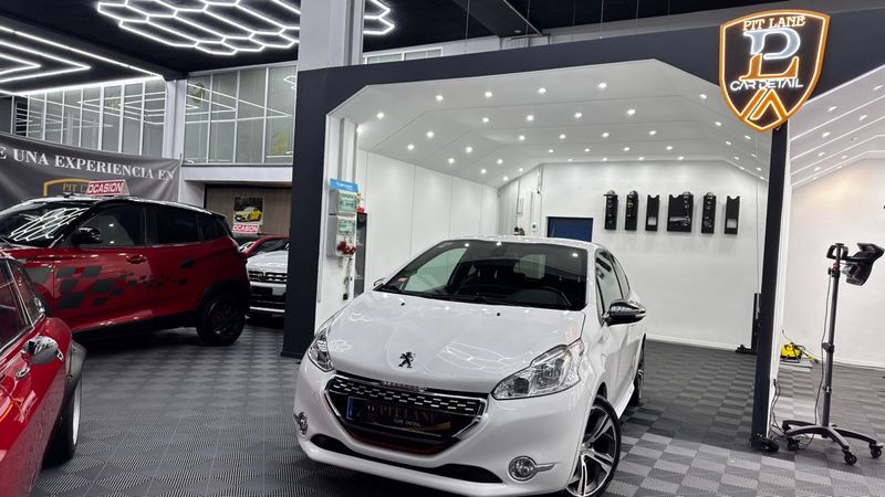 Peugeot 208 1.6 VTi GTI 2013, foto 5
