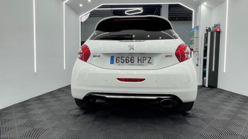 Peugeot 208 1.6 VTi GTI 2013, foto 3