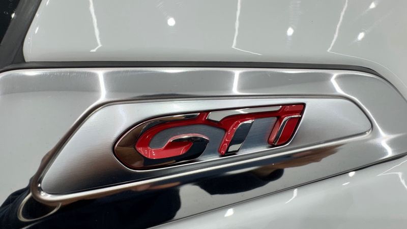 Peugeot 208 1.6 VTi GTI 2013, foto 9