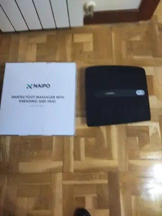 Masajeador y Calentador de Pies Naipo