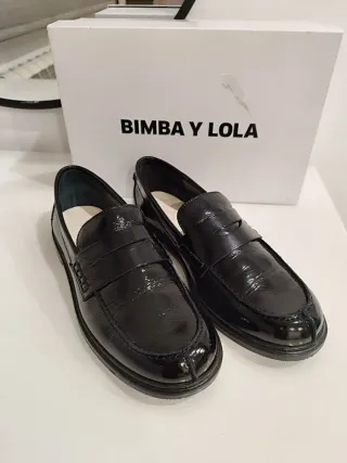 Mocasines Bimba y Lola Negros Charol