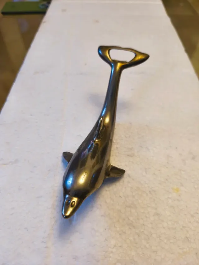 2 Abrebotellas de Delfín son dos