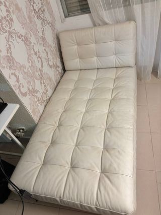 Sillon chaiselongue de piel blanco crema
