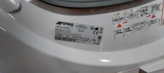 SECADORA SMEG 9 KILOS A+++ BOMBA DE CALOR