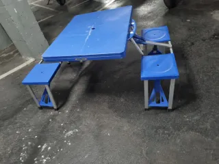 Mesa Plegable Azul y Blanca