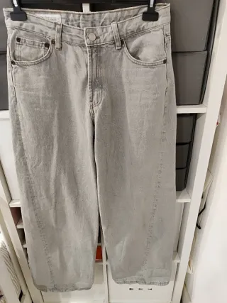 Pantalones vaqueros anchos grises