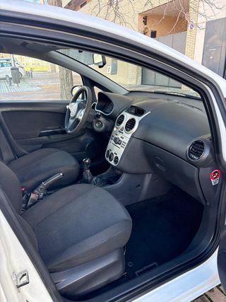! OPEL CORSA 5 PUERTAS 1.3 CDTI AÑO 2010 !