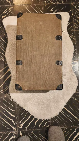 Maleta Vintage Cuadros Marrones y Beige