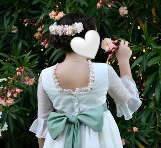 Vestido de Comunión con Lazo y zapatos.