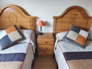 Dormitorio madera maciza