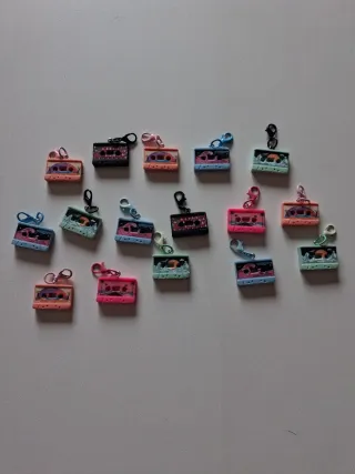 Llaveros Cassette Kawaii